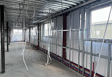 Строительство офиса 600 м2 в каркасном строении из сэндвич панелей